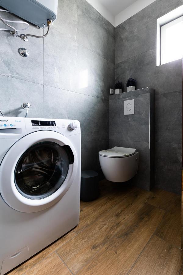 רוביני Apartment Dolly Completely Renovated 2023 מראה חיצוני תמונה