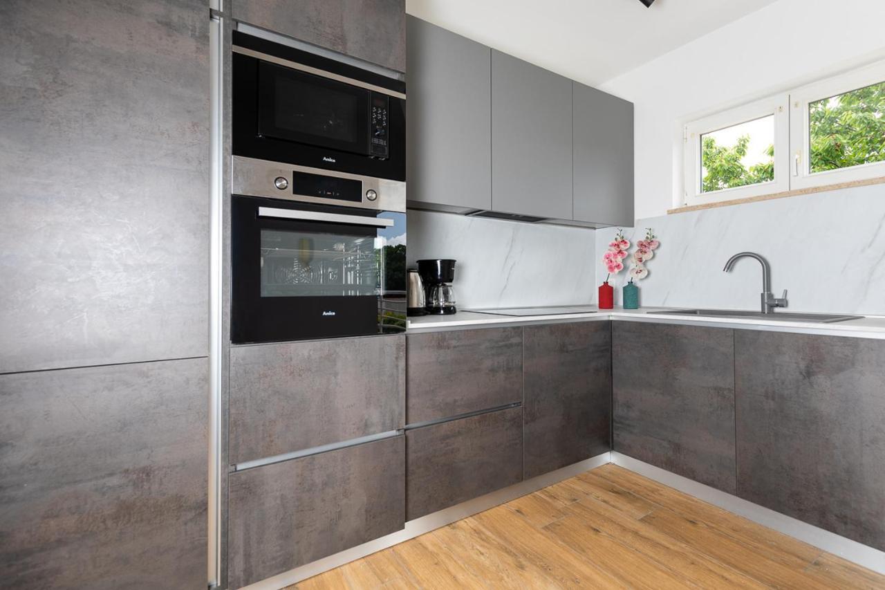 רוביני Apartment Dolly Completely Renovated 2023 מראה חיצוני תמונה